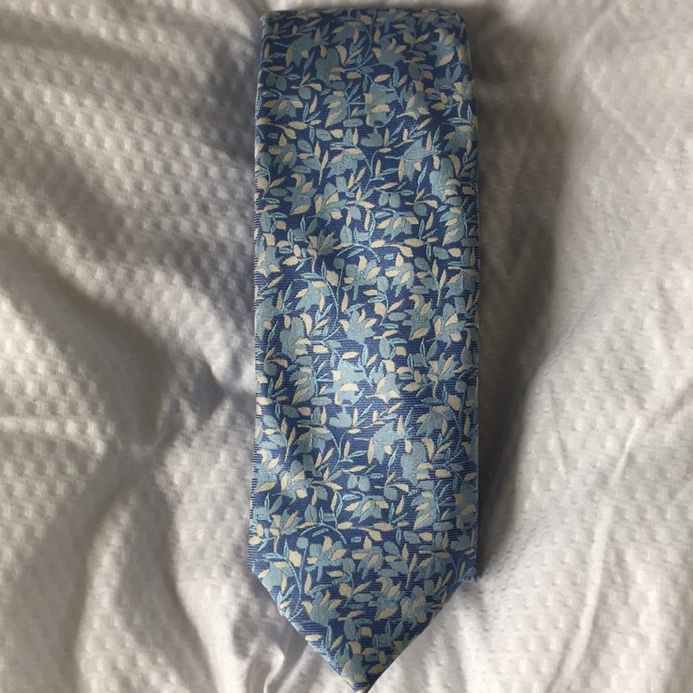Blue print tie